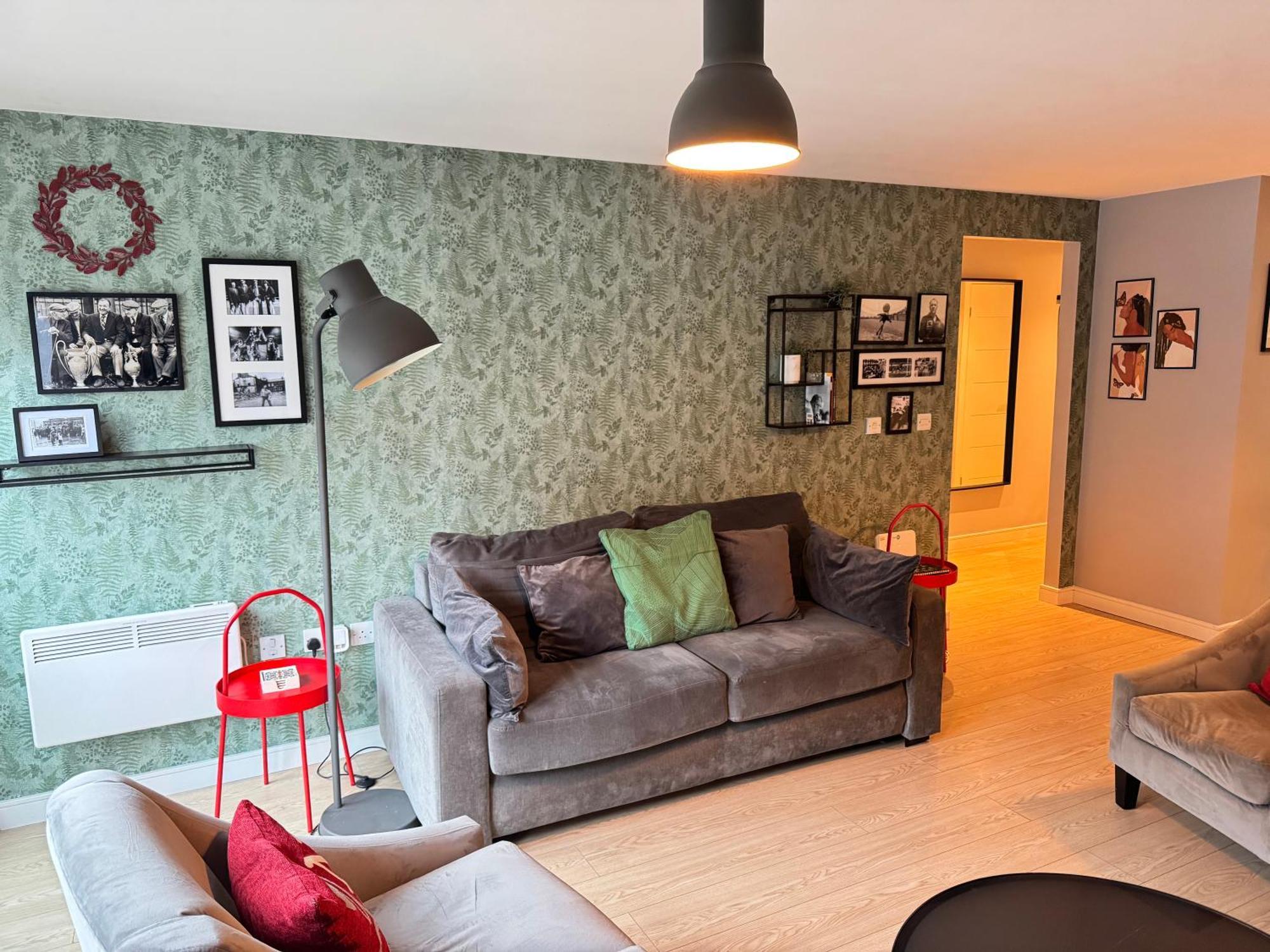 Centrally Located Apartment In Duke Street- Free Parking- Two Bathrooms Liverpool Exteriör bild